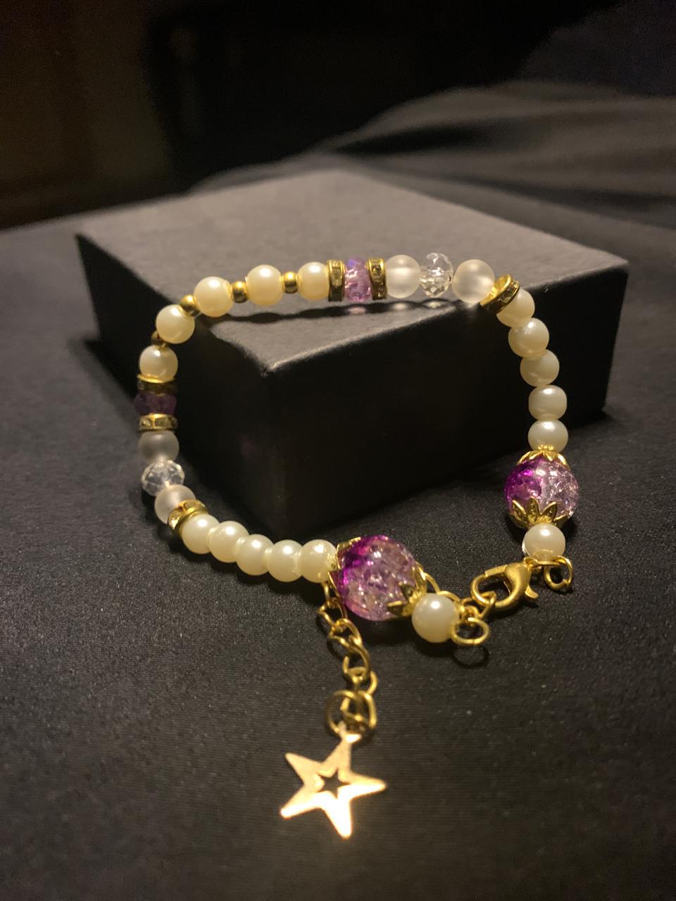 BRUNQPRST-01- Star Charm Pearls Bracelet