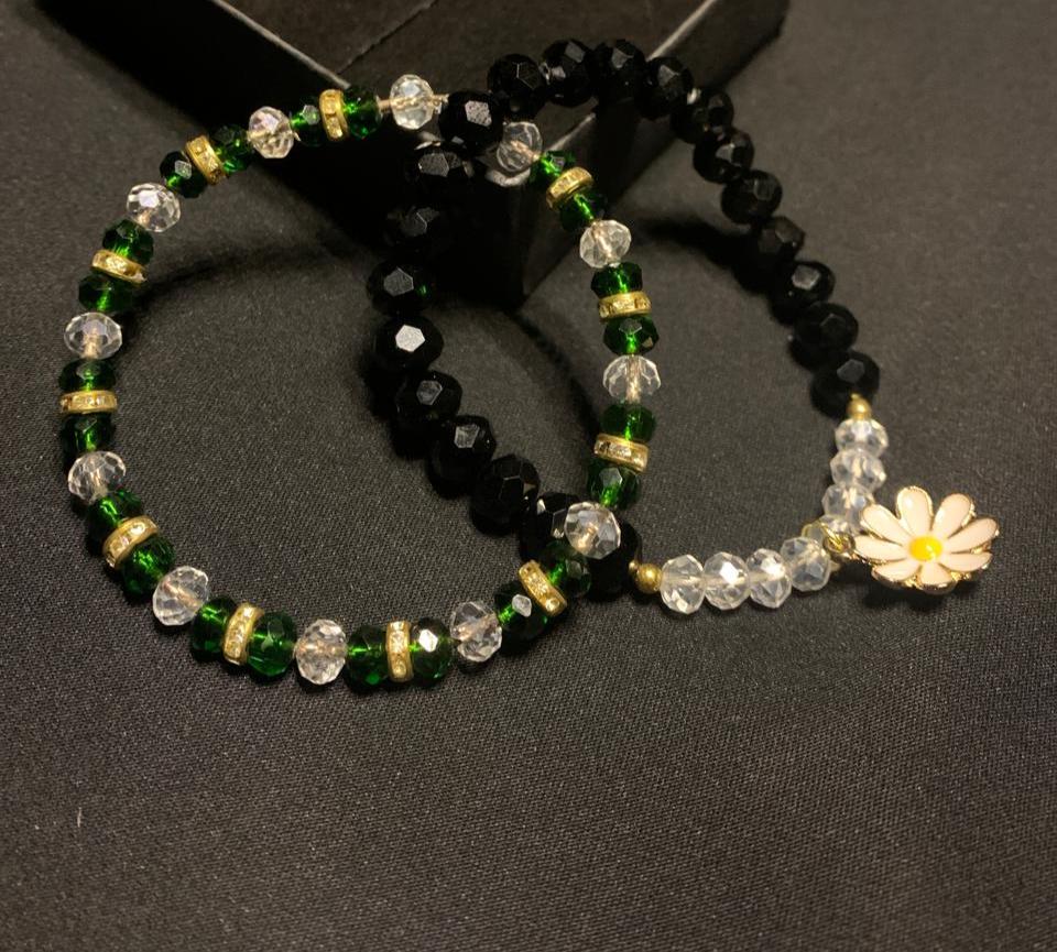 Daisy flower charm Bracelet