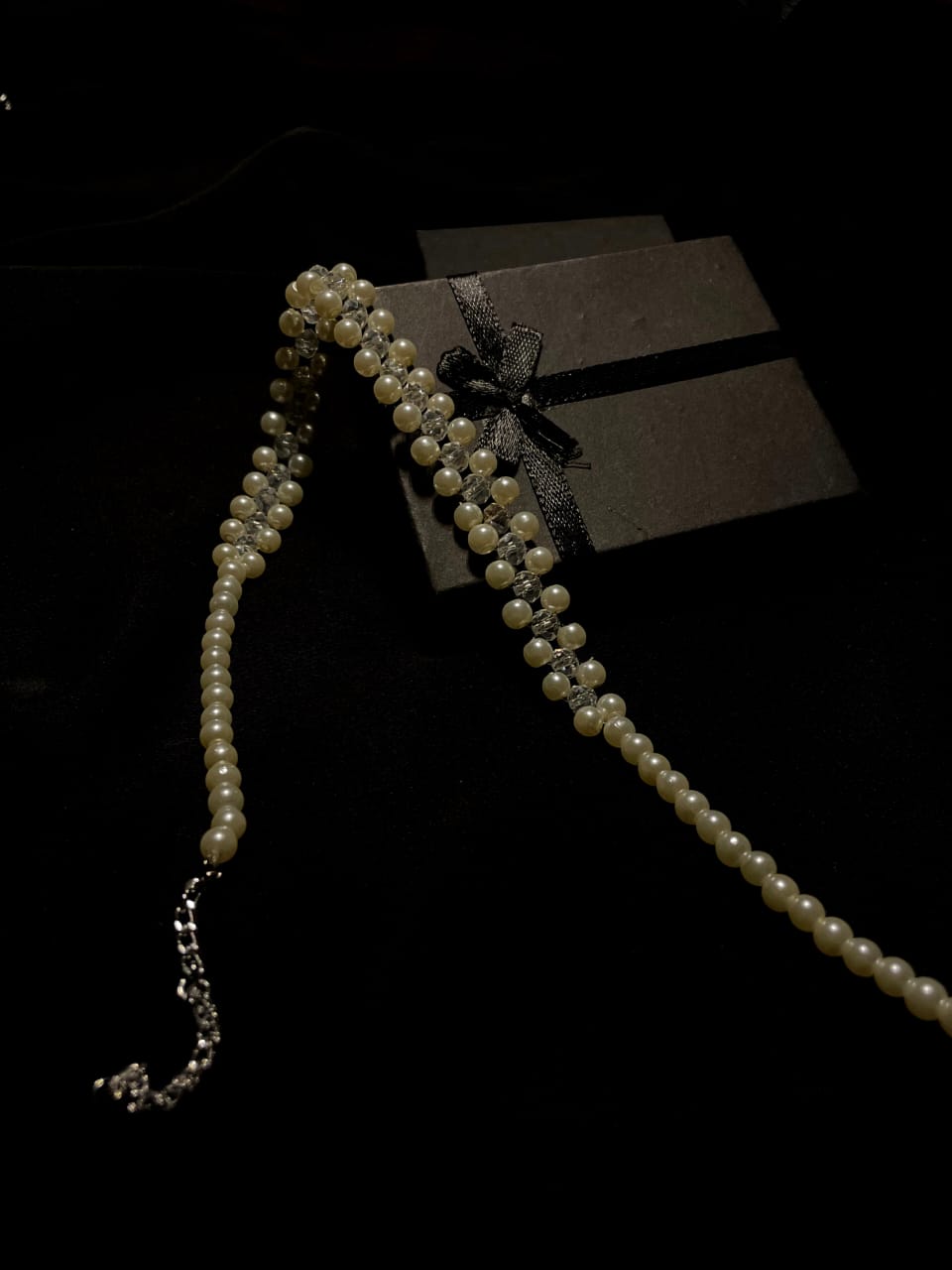 NLPNCWH -03- Pearls and Crystals Choker