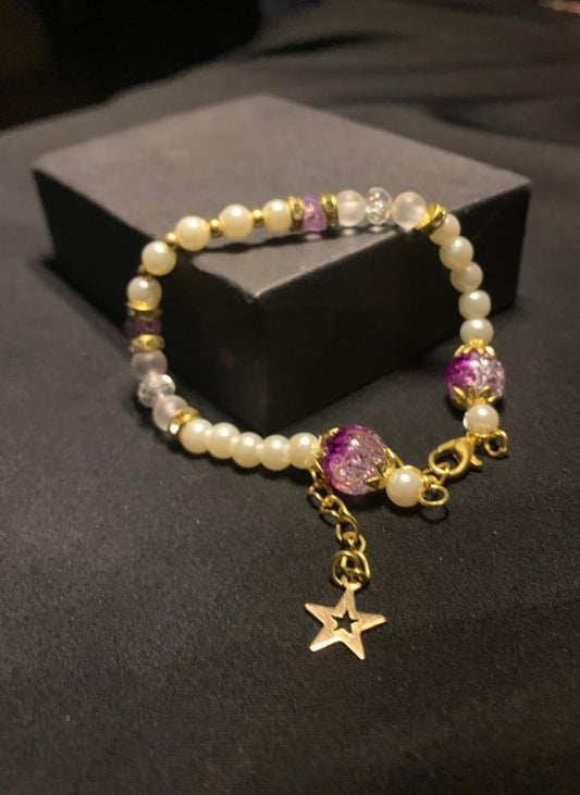 BRUNQPRST-01- Star Charm Pearls Bracelet
